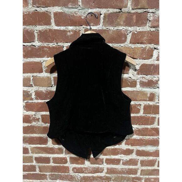 Torrid Womens Black Sleeveless Velour Vest NWT Size 0 - Picture 2 of 3
